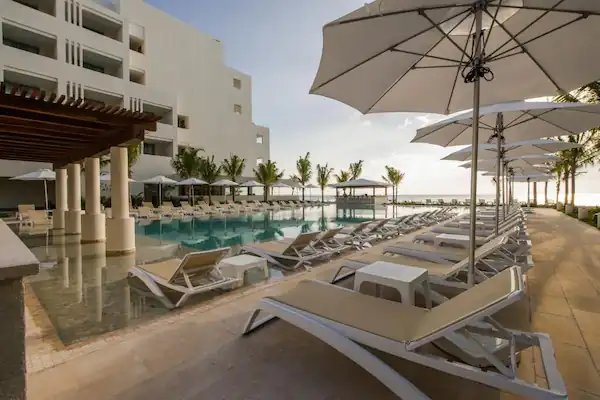 Izla Beachfront Hotel Isla Mujeres Amenidades