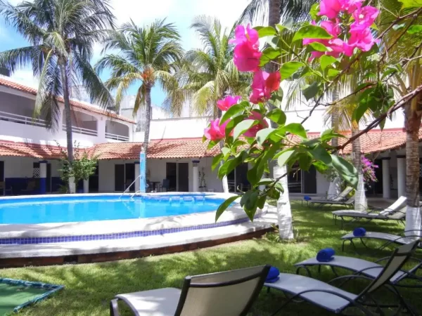 Hotel Plaza Almendros Isla Mujeres Location